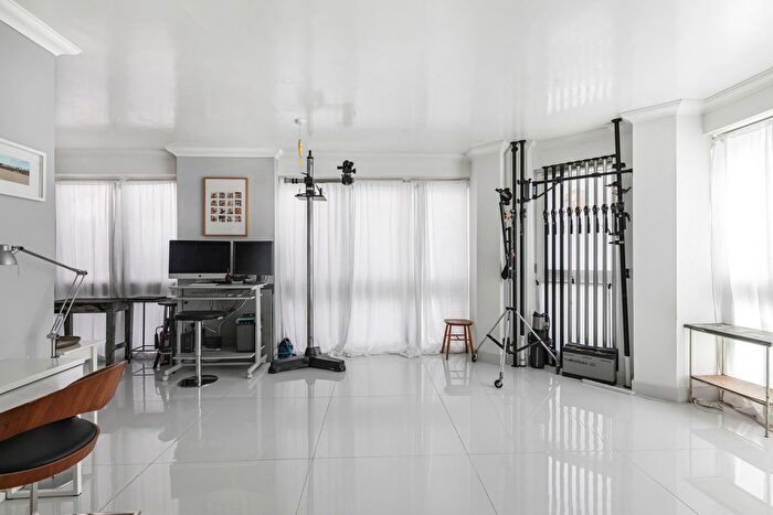 1 Bedroom Flat For Sale In Cheshire Street, London, E2