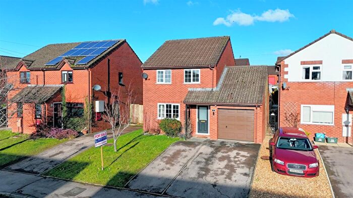 3 Bedroom Detached House For Sale In Court Road, Lydney, GL15