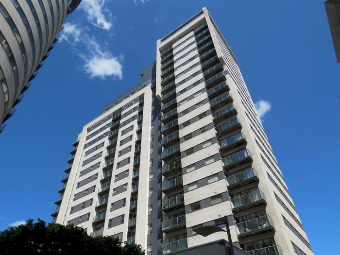 2 Bedroom Apartment To Rent In Britton House, Lord Street, M4