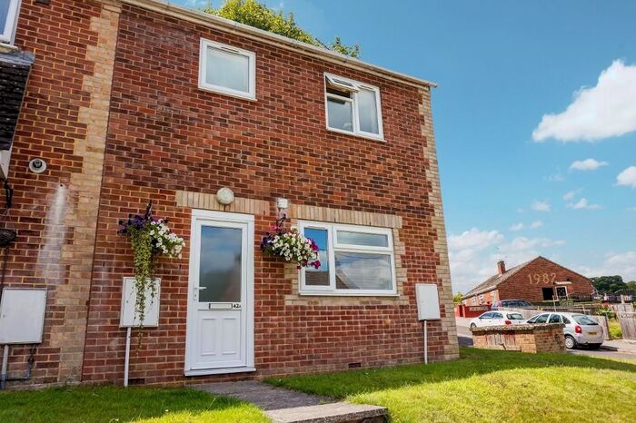 1 Bedroom Flat To Rent In Bournemouth Road, Blandford St Mary, Blandford, Dorset, DT11