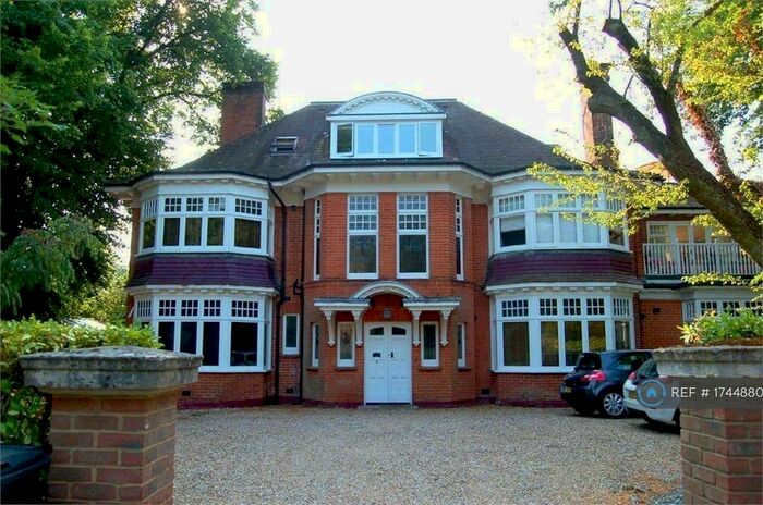 2 Bedroom Penthouse To Rent In Woodfalls, Bournemouth, BH2