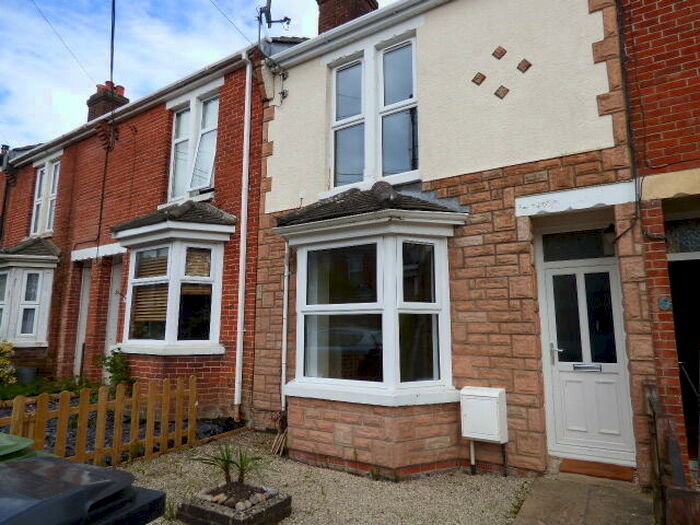 3 Bedroom House To Rent In St. Marys Road, Bishopstoke, SO50