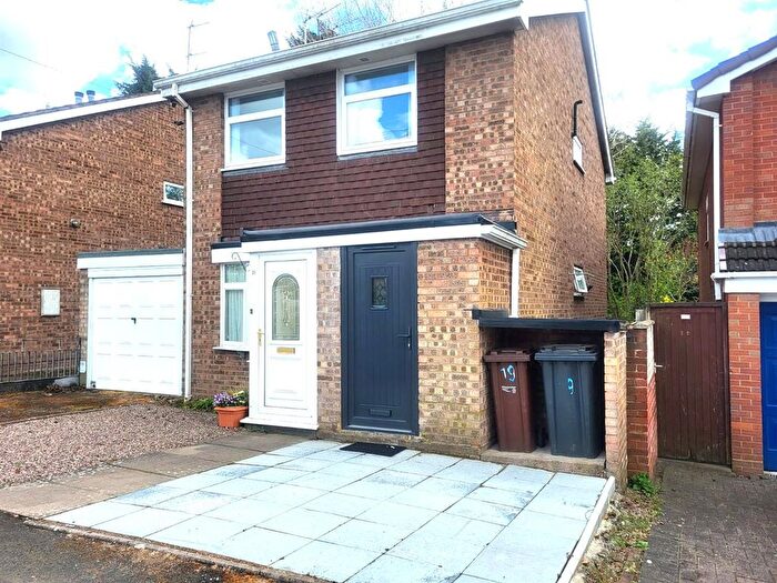 2 Bedroom Flat To Rent In Brunslow Close, Fordhouses, Wolverhampton, WV10