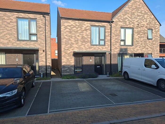 2 Bedroom Semi-Detached House For Sale In Goldcrest Close, Daventry, NN11