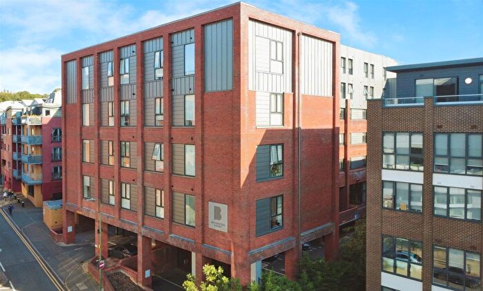 2 Bedroom Flat To Rent In Bryanston Court, Hemel Hempstead, HP2