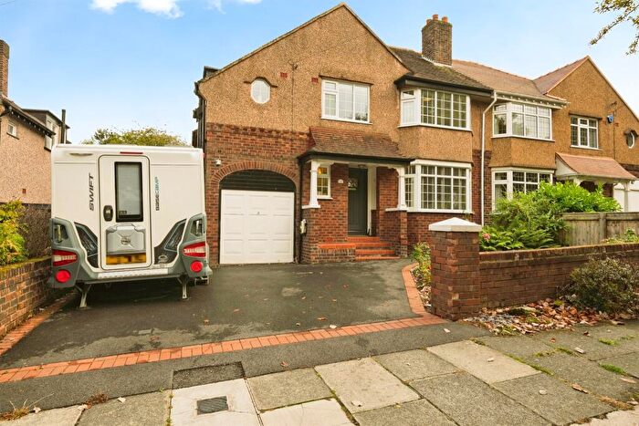 4 Bedroom Semi Detached House For Sale In Thornton Avenue, Wirral, CH63
