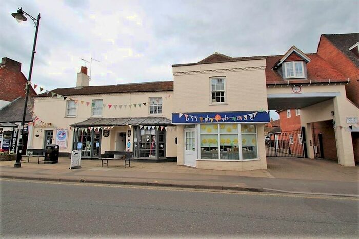 2 Bedroom Flat To Rent In Reading Road, Pangbourne, West Berkshire, RG8