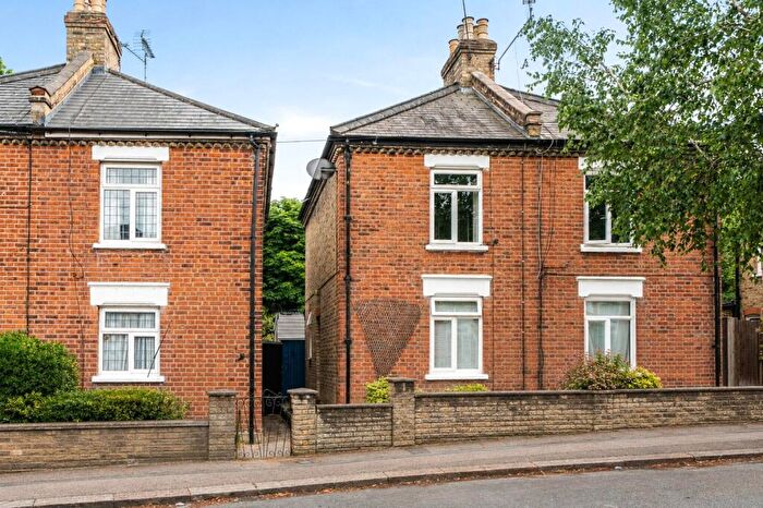 2 Bedroom Semi-Detached House For Sale In Jackson Road, East Barnet, Barnet, Greater London, EN4