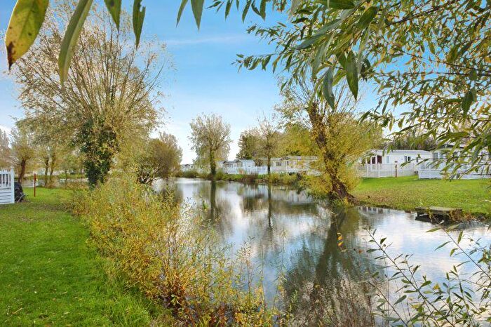 2 Bedroom Detached House For Sale In Kingfisher Lake, Cotswold Hoburne, Cotswold Lakes, GL7