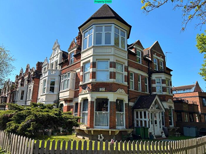 2 Bedroom Flat To Rent In Earls Avenue, Folkestone, CT20