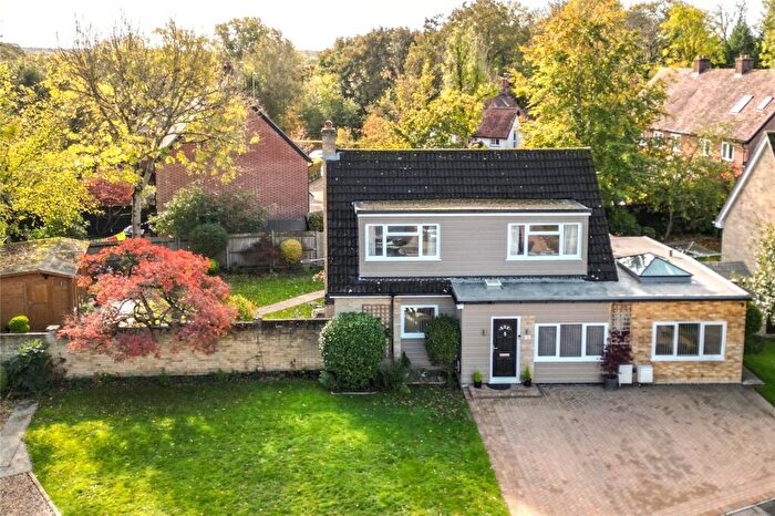 3 Bedroom Detached House For Sale In Mariners Close, Tadley, Hampshire, RG26