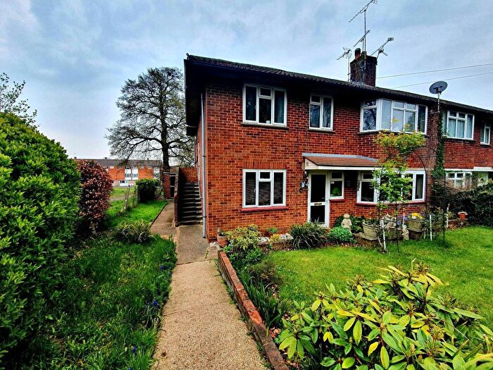 2 Bedroom Maisonette To Rent In Anstey Lane, Alton, GU34