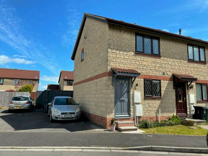 2 Bedroom House To Rent In Priston Close, North Worle, Weston-super-Mare, BS22