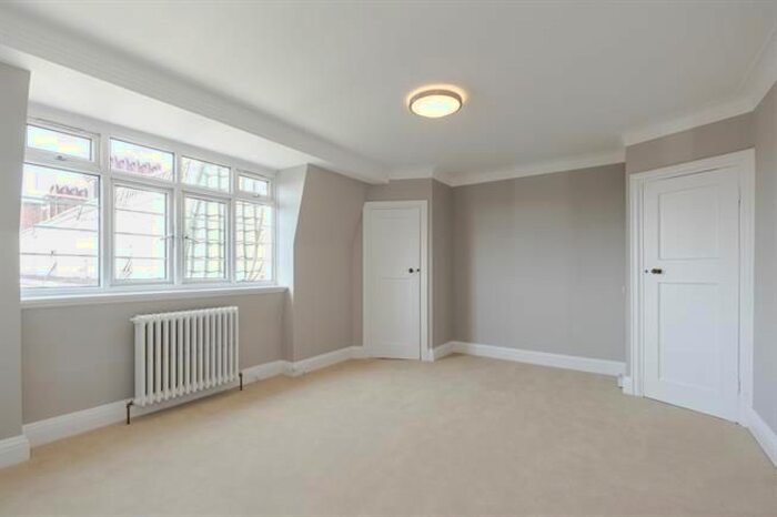 Studio To Rent In Chatsworth Court, Pembroke Road, London, W8