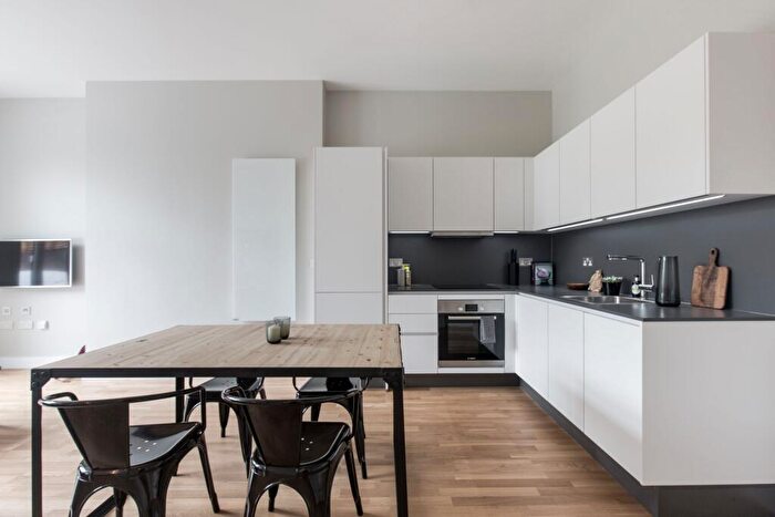 1 Bedroom Flat To Rent In Flat, Fordwych Road, NW2