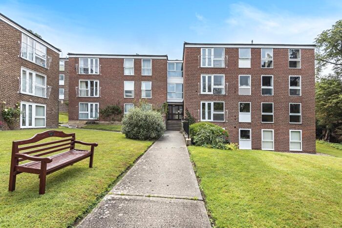 2 Bedroom Apartment To Rent In Granville Court, Headington, OX3
