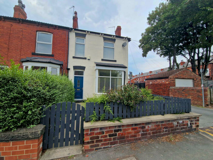 3 Bedroom End Of Terrace House To Rent In Marshall Street, Leeds, LS15