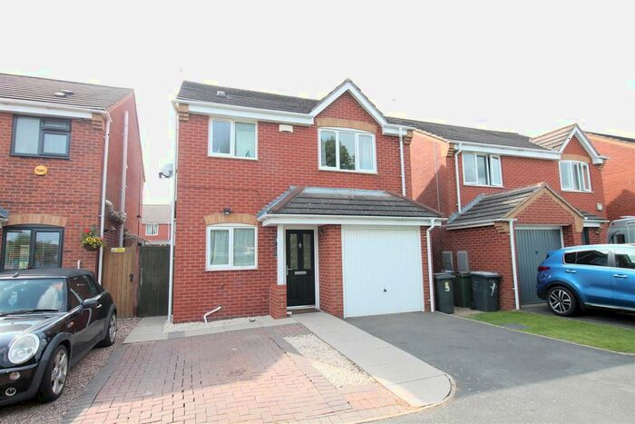 3 Bedroom Detached House To Rent In Stadium Close, Coalville, LE67