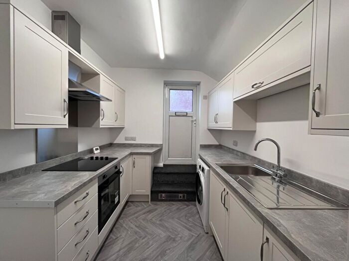 2 Bedroom Flat To Rent In Highbury Road, Bulwell, Nottingham, NG6