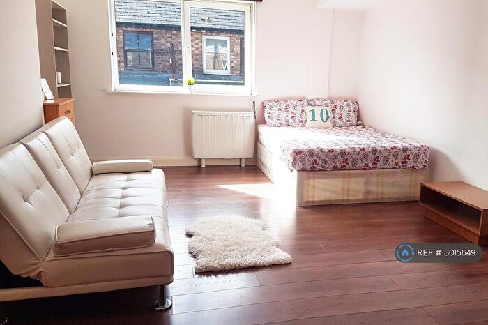 1 Bedroom Flat To Rent In Green Lanes, London, N4