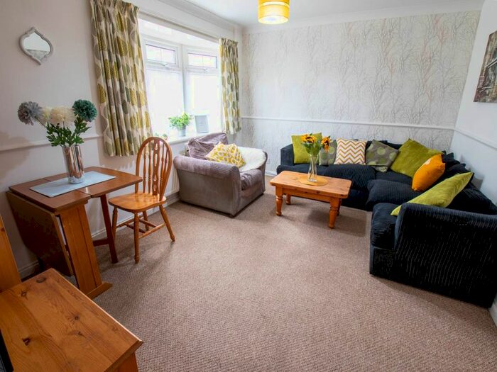 4 Bedroom Property To Rent In Hudson Road, Canterbury, Kent, CT1