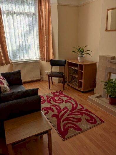 2 Bedroom End Of Terrace House To Rent In Malden Road, Watford, WD17