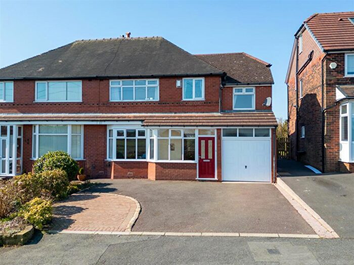 4 Bedroom Semi-Detached House For Sale In Bradley Fold Road, Bolton, BL2