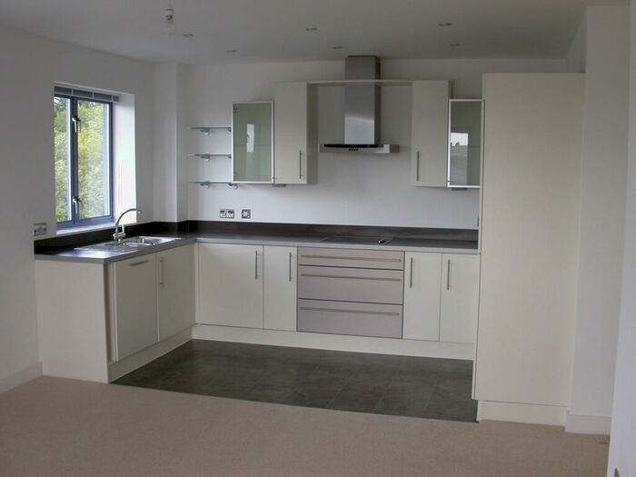 2 Bedroom Apartment To Rent In Regatta House, Castle Quay Close, NG7