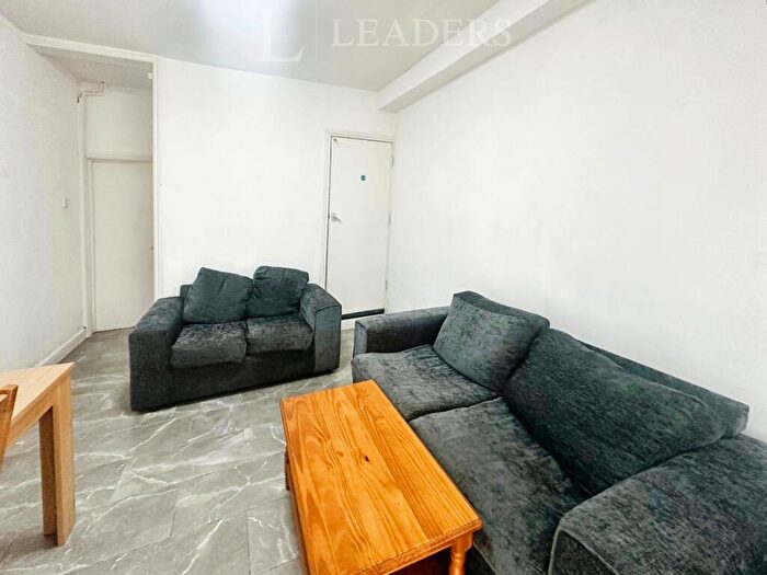 1 Bedroom Terraced House To Rent In Room, George Road, B29