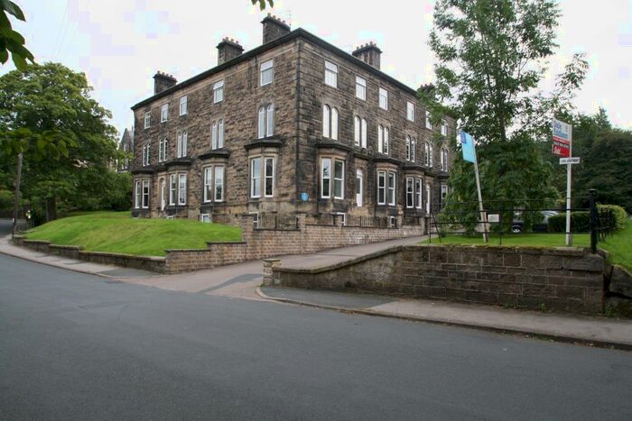 2 Bedroom Flat To Rent In Hillside Court, Crossbeck Road, Ilkley, LS29