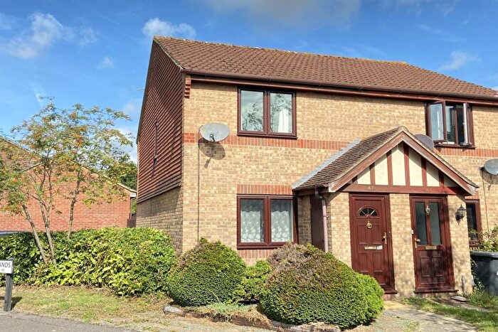 2 Bedroom House To Rent In Chineham, Basingstoke, RG24