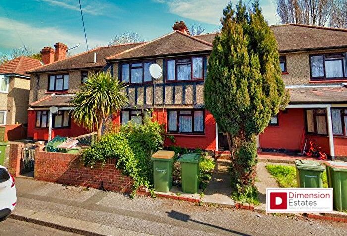 3 Bedroom Terraced House To Rent In Bream Gardens, East London, E6