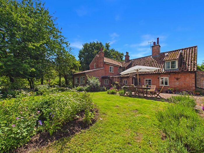 3 Bedroom Detached House For Sale In Hall Farm Lane, Henstead, Beccles, NR34
