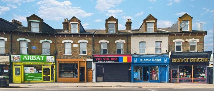 1 Bedroom Flat To Rent In Hoe Street, Walthamstow, London, E17