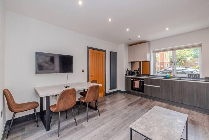 2 Bedroom Terraced House To Rent In Wilbury Road, Hove, BN3