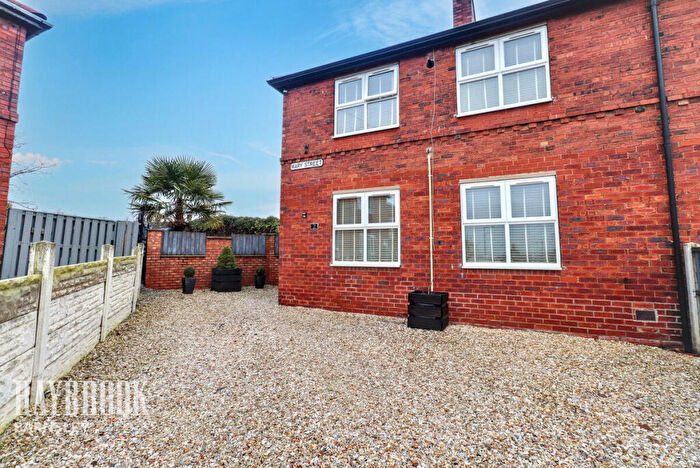 3 Bedroom Semi-Detached House For Sale In Mary Street, Little Houghton, S72