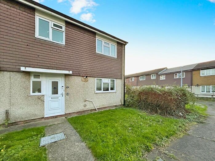 3 Bedroom House To Rent In Pitsea, Basildon, SS13