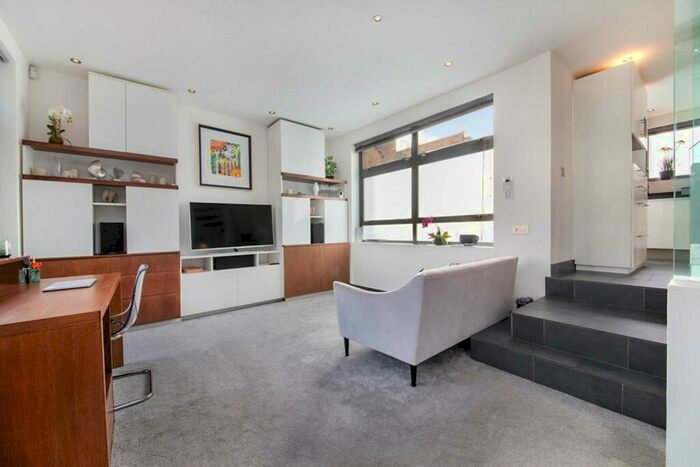 4 Bedroom Terraced House To Rent In Northchurch Road, Islington, London, N1