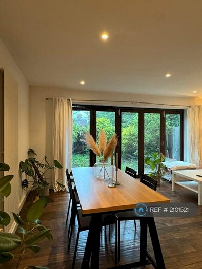 3 Bedroom Terraced House To Rent In Belmont Park Close, London, SE13