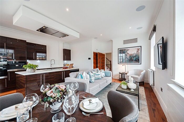 3 Bedroom Flat To Rent In Palace Wharf, Rainville Road, W6