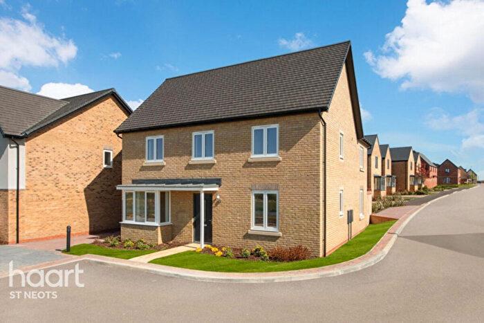 4 Bedroom Detached House For Sale In Nuffield Road, St.Neots, PE19