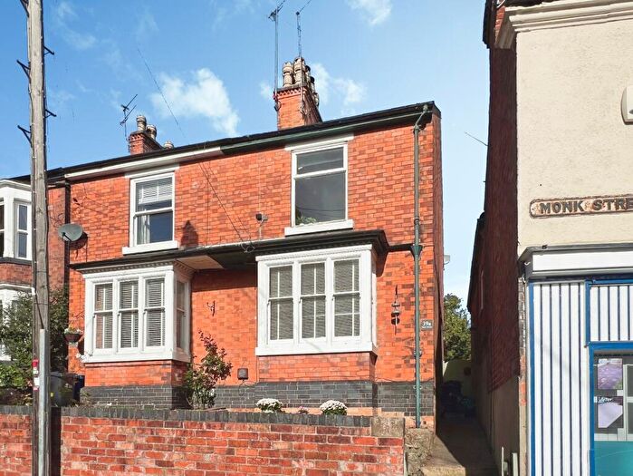 3 Bedroom Semi Detached House For Sale In Monk Street, Tutbury, Burton-on-trent, DE13