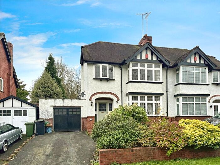 3 Bedroom Semi-Detached House To Rent In Gervase Drive, Dudley, West Midlands, DY1