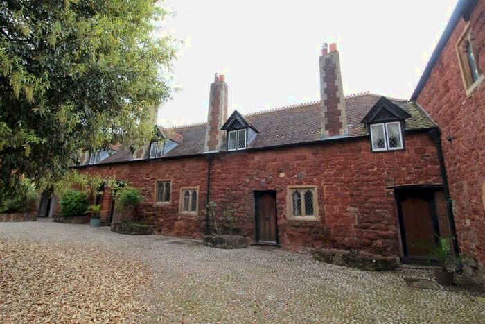 2 Bedroom Detached House To Rent In Magdalen Street, Exeter, EX2