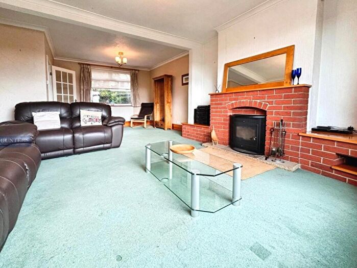 3 Bedroom Semi-Detached House For Sale In Ponsford Road, Knowle, Bristol, BS4