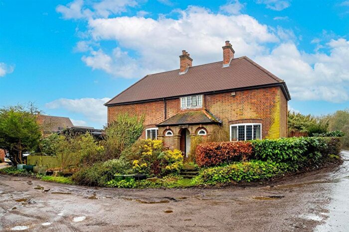 3 Bedroom Detached House For Sale In Rectory Lane, Shenley, WD7