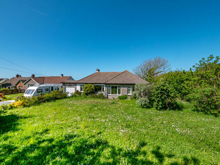 2 Bedroom Detached Bungalow For Sale In Hilton Road, Marhamchurch, EX23