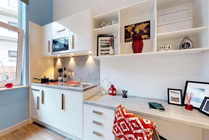 Studio To Rent In Stepney Road, Shieldfield, Newcastle Upon Tyne, NE2