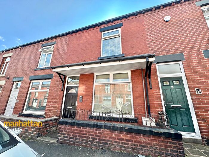 3 Bedroom Terraced House For Sale In Arnold Street, Halliwell, Bolton, BL1