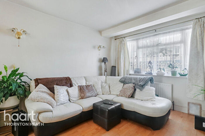 3 Bedroom Terraced House For Sale In Kynaston Avenue, Thornton Heath, CR7